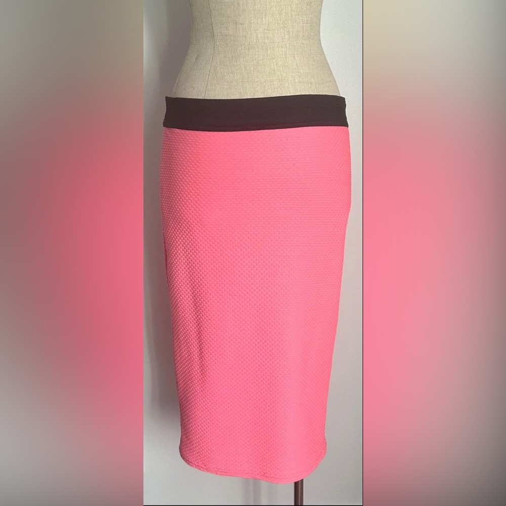 Lipsy: Pink and Black Pencil Skirt